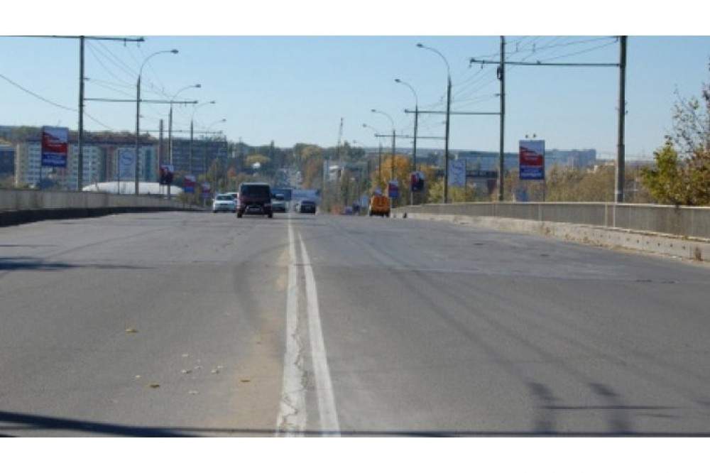 Podul de pe strada Mihai Viteazul din Chișinău va intra în reparație capitală